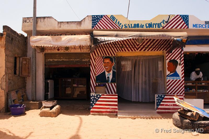 20090529_122127 D3 P1 P1.jpg - Enterpreuner in a small village near Dakar has renamed his hair salon!